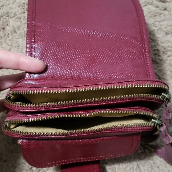 Matt and Nat cross body bag in red. - Picture 3 of 5